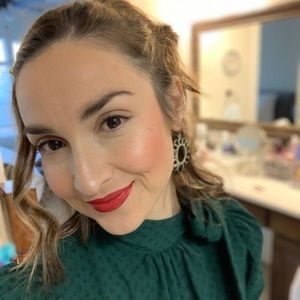 Meet your Posher, Monica